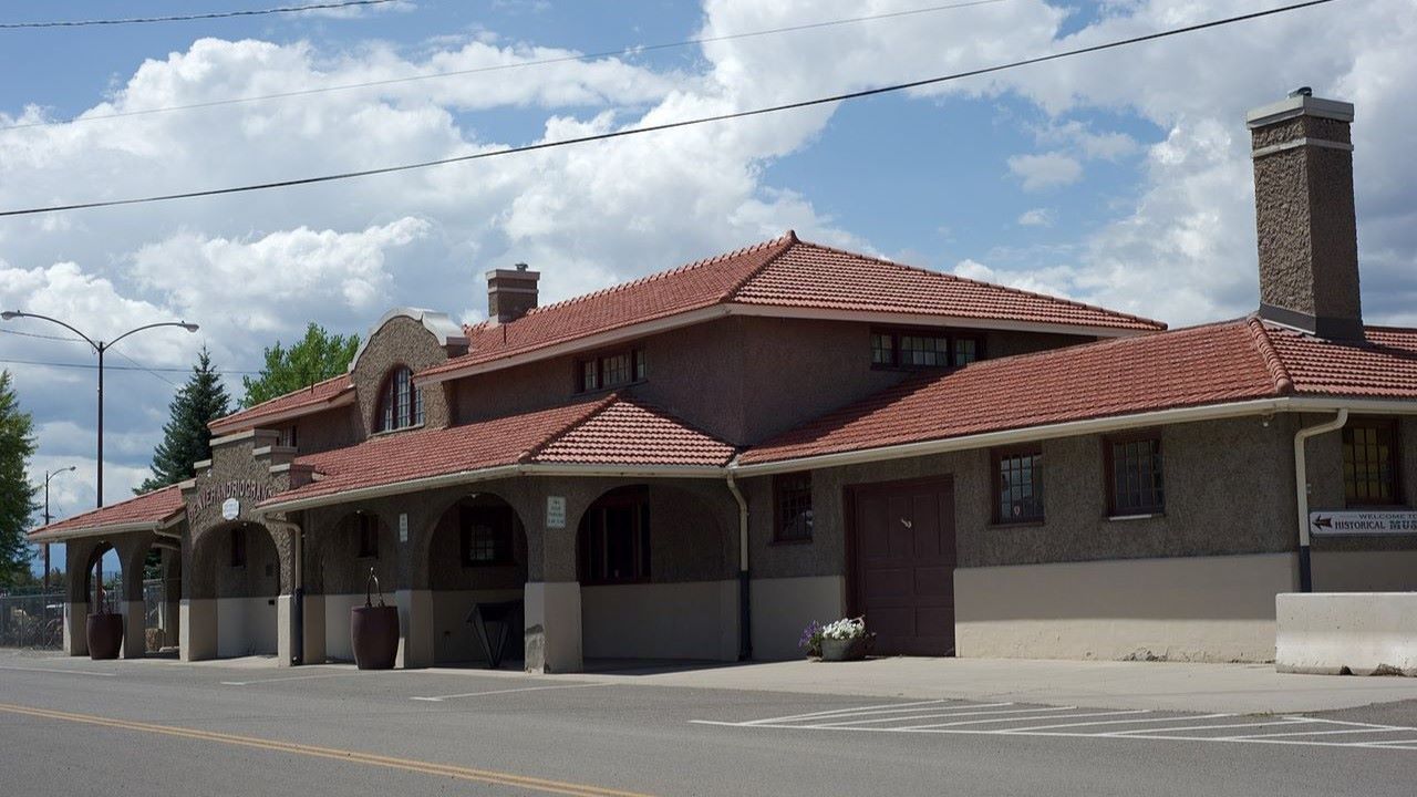 Montrose depot building.