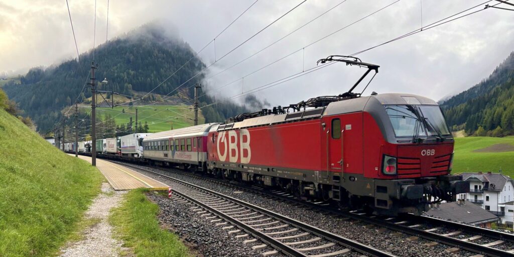 'ROLA' (Rolling Road) train in Austria.
